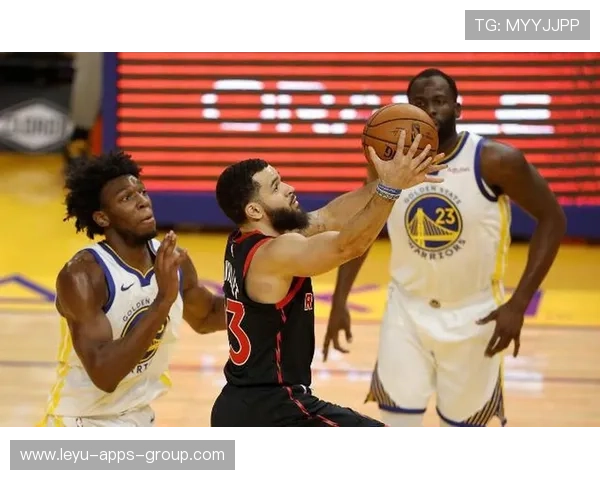 公牛拉开进攻释放中距离能力